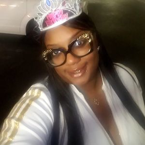 Meet your Posher, Tiyonna